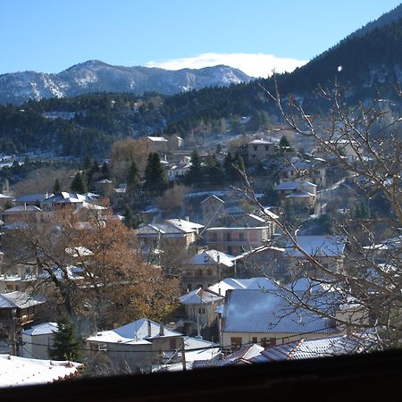 Hotel To Balkoni Tis Agorianis Eptálofos Esterno foto