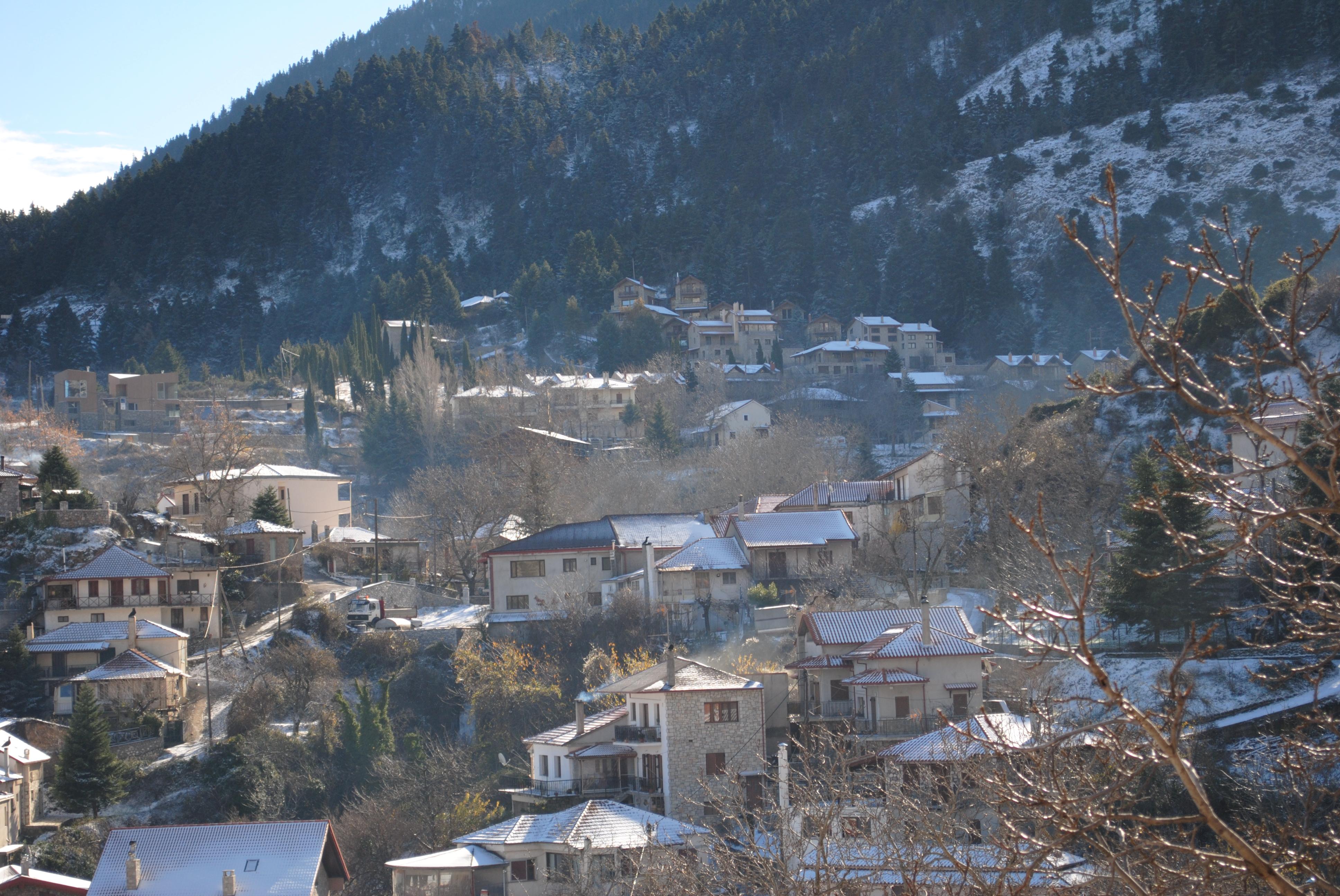 Hotel To Balkoni Tis Agorianis Eptálofos Esterno foto